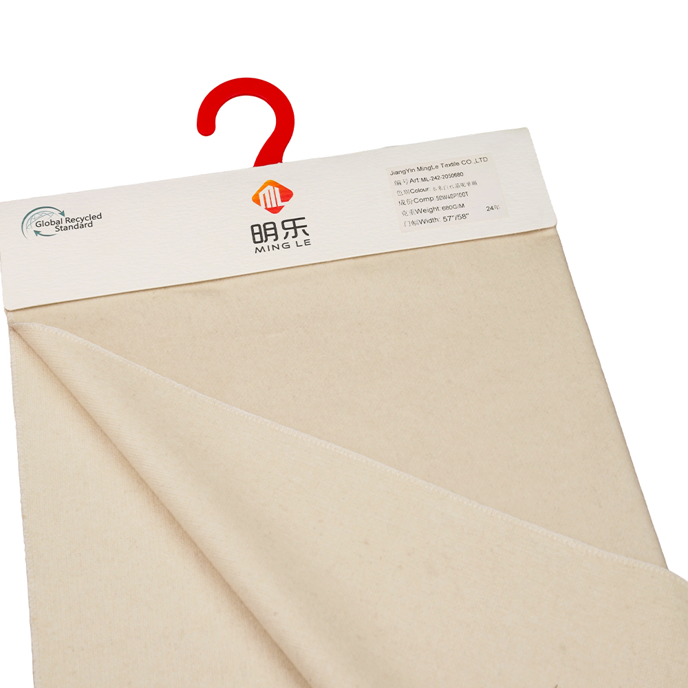 50 % Wolle, 40 % Polyester, 10 % andere Fasern, 680 g/m, Beige, einseitiger Überzug aus Kristallwolle, ML-242-2050680