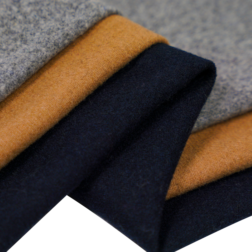 50 % Wolle, 40 % Polyester, 10 % andere Fasern, 340 g/m, Kamel, Flanellstoff, ML-S0624-201-9