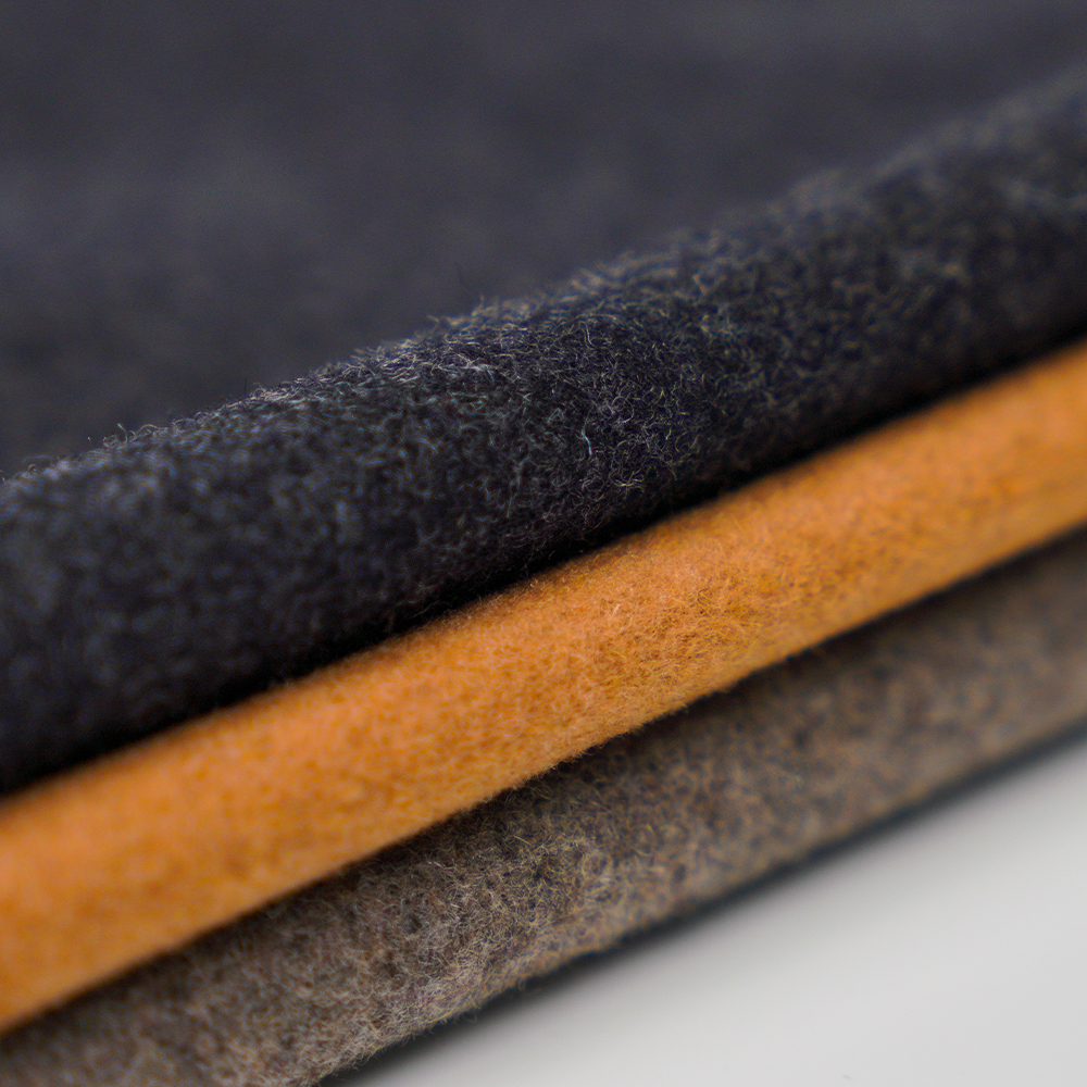 60 % Wolle, 30 % Polyester, 10 % andere Fasern, 800 g/m, Dunkelgrau, Melton ML-90345