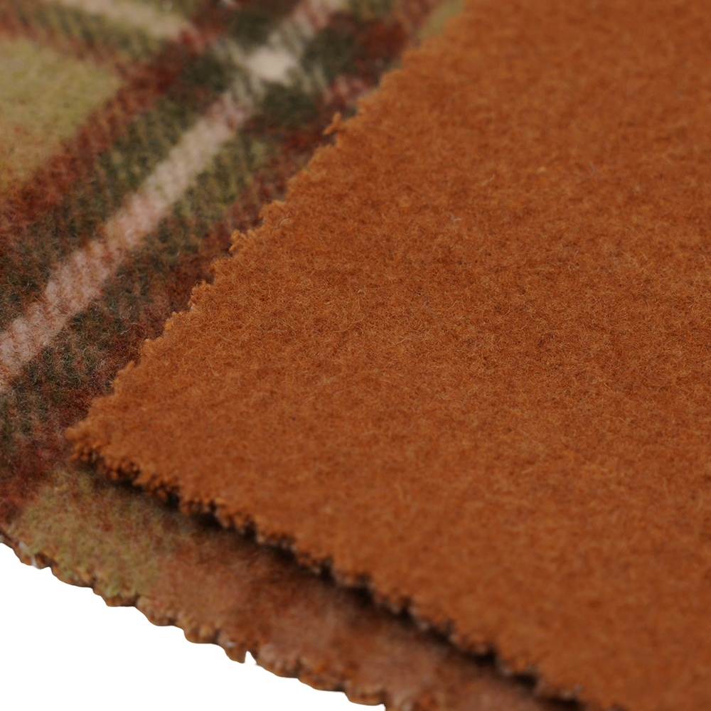 50 % Wolle, 40 % Polyester, 10 % andere Fasern, 860 g/m, braun und gelb kariert, Samtstoff, ML-062142104